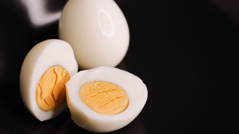 domowy-sposob-na-prusaki-gotowane-jaja