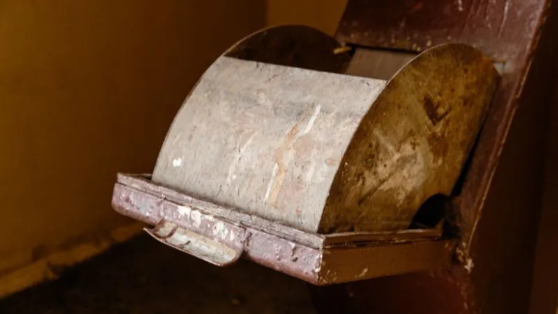 zsypy-przyciagaja-prusaki